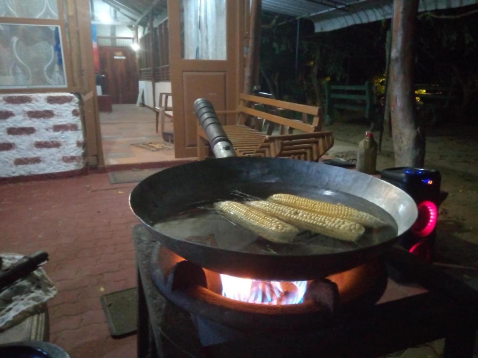 Attale Resort 티사마하라마 외부 사진